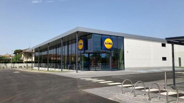 Fachada Lidl.