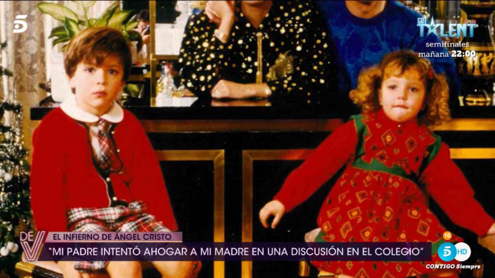 Ángel Cristo Jr. en una tierna imagen junto a su hermana, Sofía.