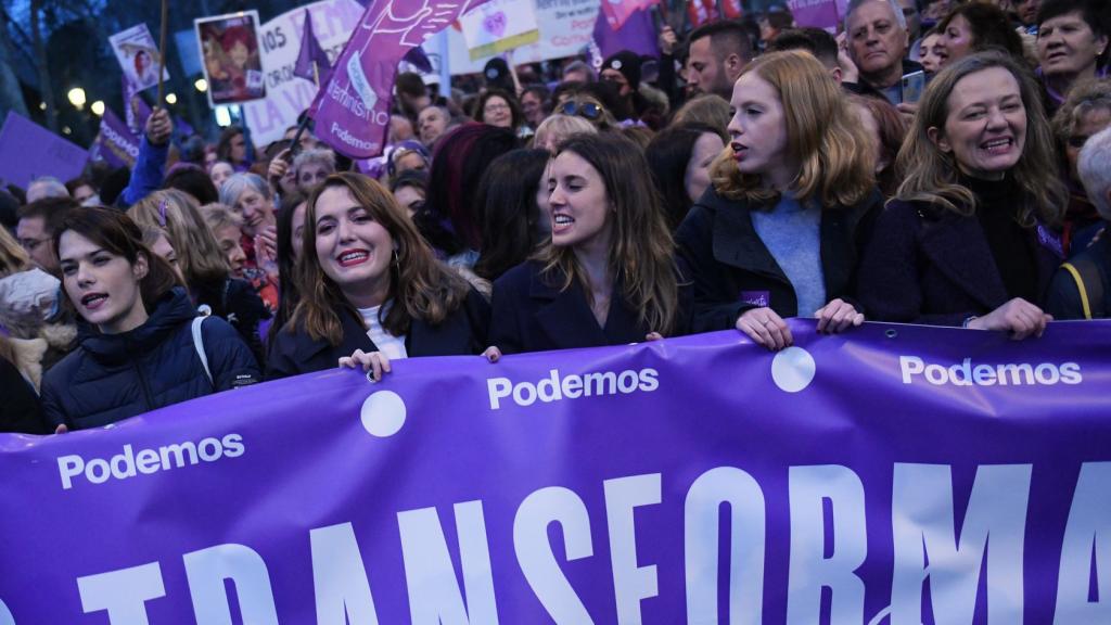 Isa Serra, Ángela Rodríguez 'Pam', Irene Montero, Lilith Verstrynge y Vicky Rosell, en la manifestación del pasado 8 de marzo de 2022.