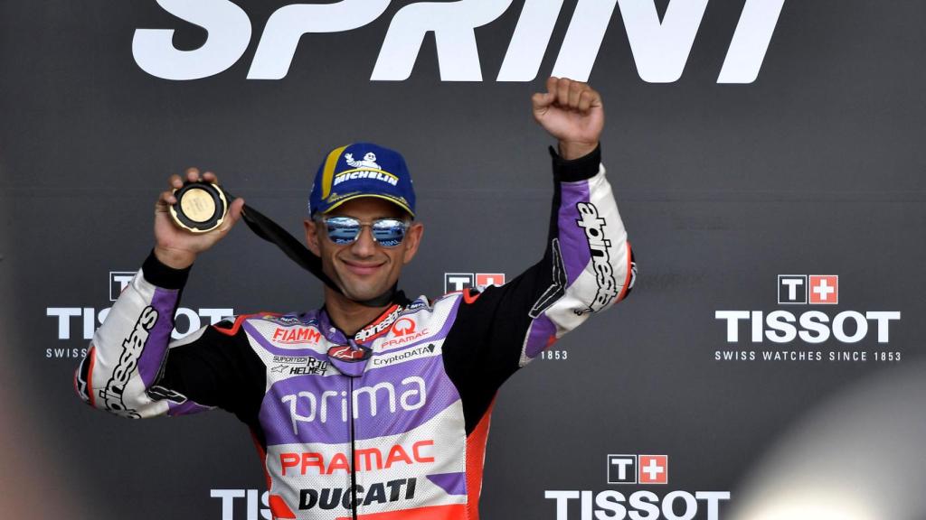Jorge Martín celebra su victoria en la carrera al sprint del GP de Valencia