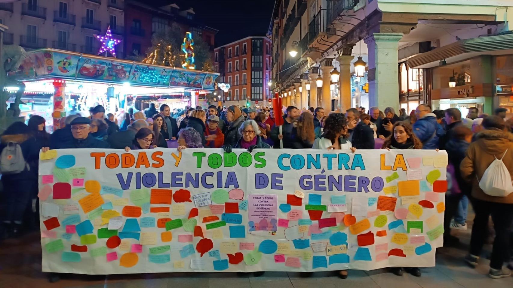 Cabecera de unas de las manifestaciones que se han registrado este sábado en Castilla y León por el 25N.