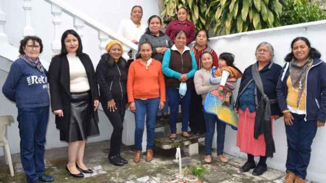 Las mujeres que forman parte de la asociación Kalli Luz Marina.