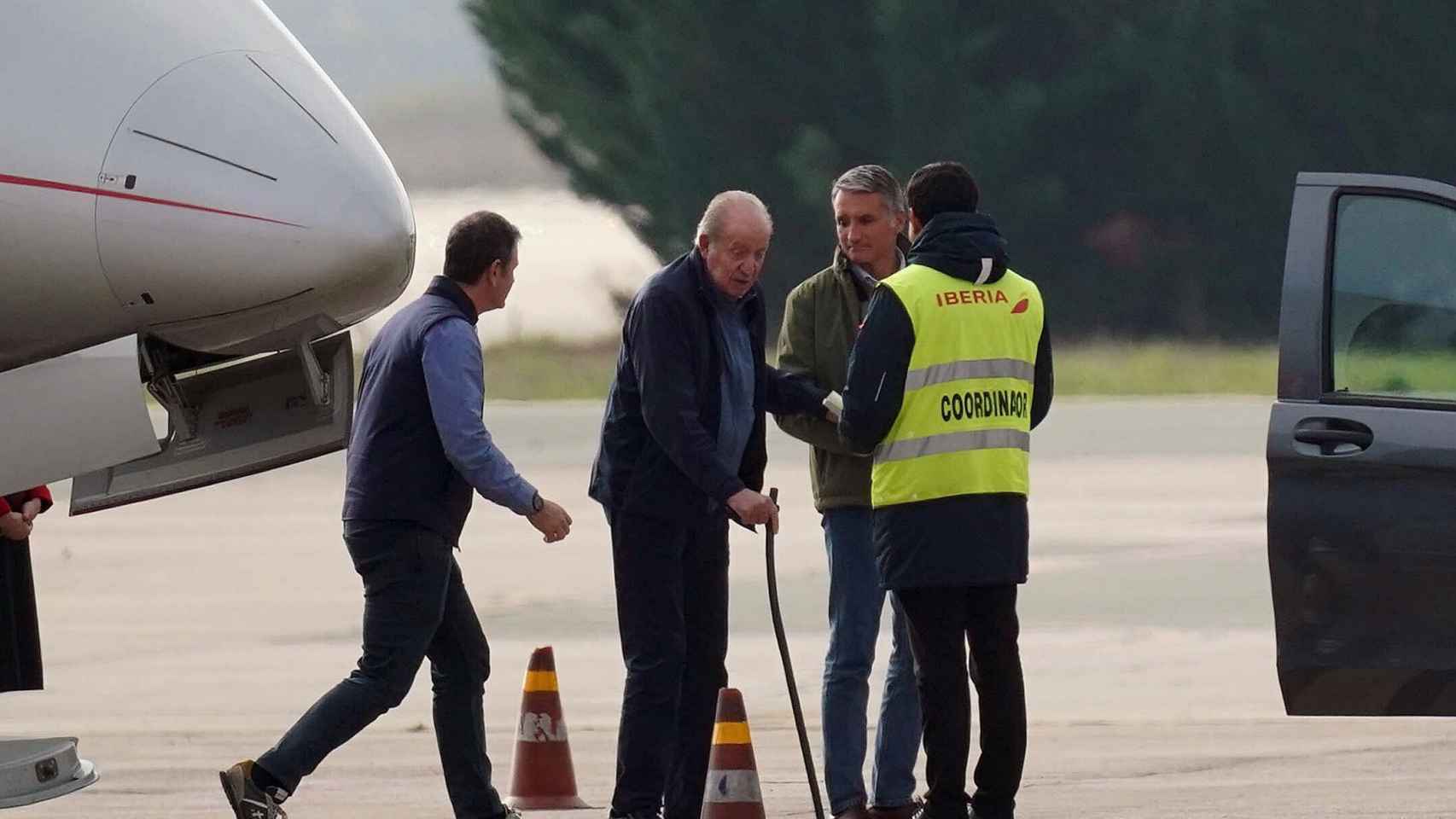 Juan Carlos I aterrizando a Vitoria, este domingo día 26 de noviembre.