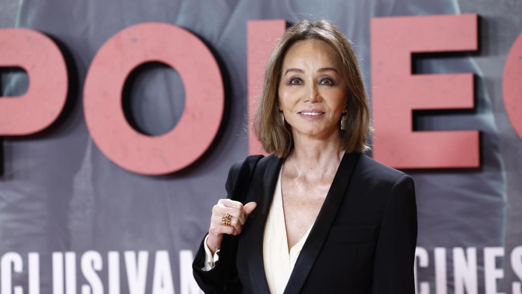 Isabel Preysler en la premiere de Napoleon