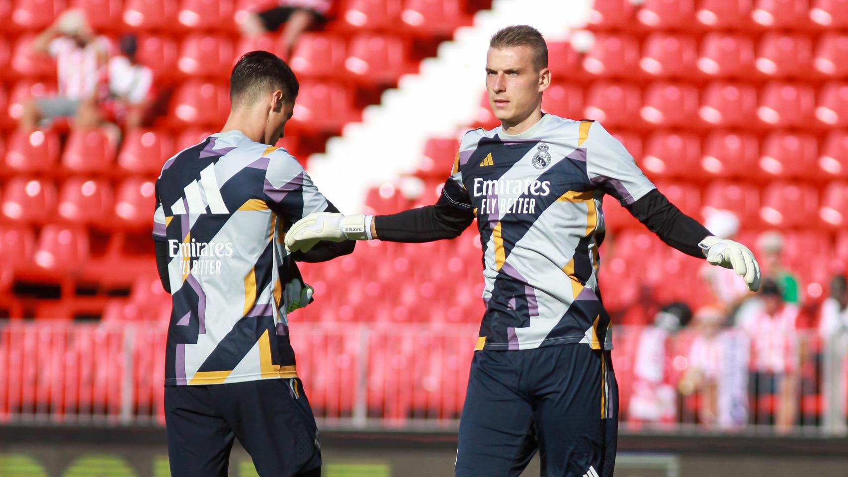 Kepa y Lunin, en un calentamiento del Real Madrid