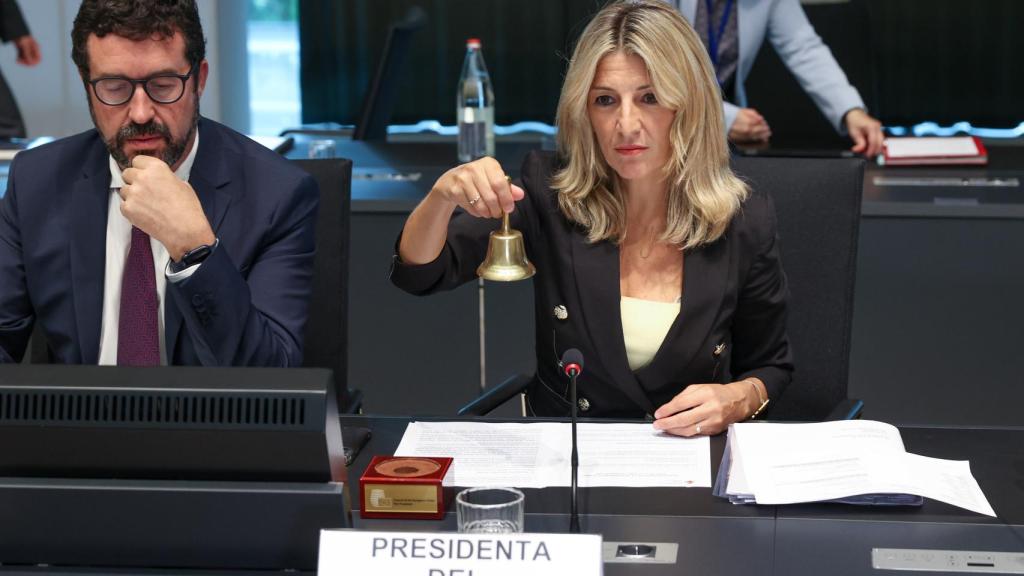 La vicepresidenta segunda, Yolanda Díaz, y el secretario de Estado de Empleo, Joaquín Pérez Rey, durante una reunión en Bruselas