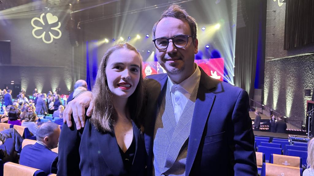 Paco Morales y Paola Gualandi antes de comenzar la gala