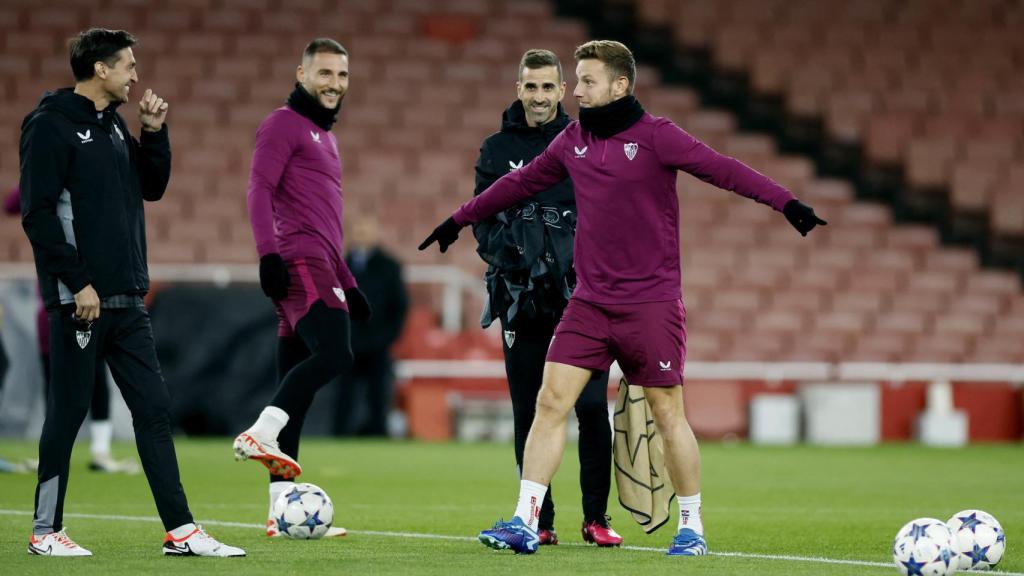 Ivan Rakitic, durante un entrenamiento del Sevilla.