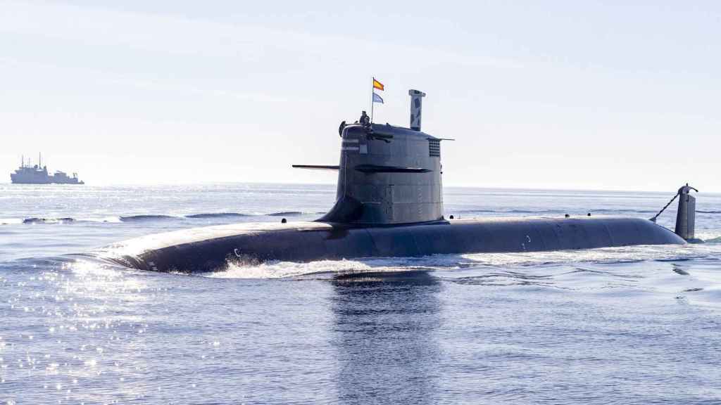 Submarino S-81 Isaac Peral en una de sus últimas inmersiones antes de entregarse a la Armada