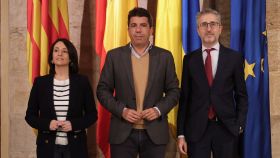 El presidente Carlos Mazón se reúne con los dirigentes socialistas, Rebeca Torró y Arcadi España. EE