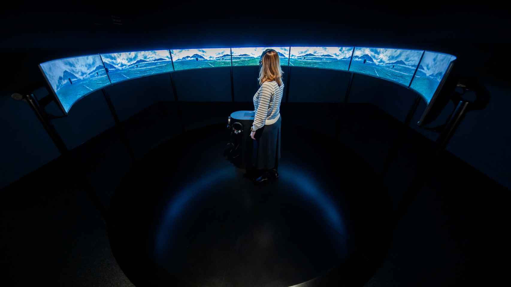 Instalación interactiva de Marcus Maeder en la exposición 'Horizonte y límite', en CaixaForum Madrid.