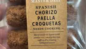 Las croquetas de paella de chorizo de una tienda 'gourmet' inglesa que ofenden a media España.