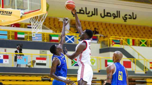 Partido de la liga de baloncesto de Emiratos Árabes Unidos