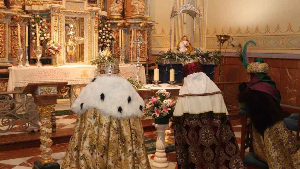 Los Reyes Magos en el altar de Mutxamel, el año pasado.