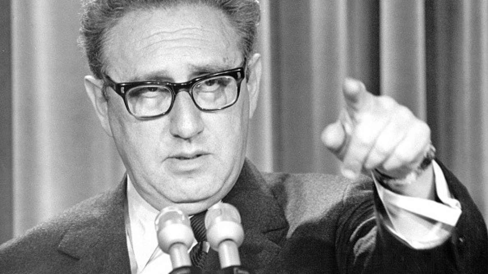 Henry Kissinger durante una conferencia en Beijing. Año 1973.