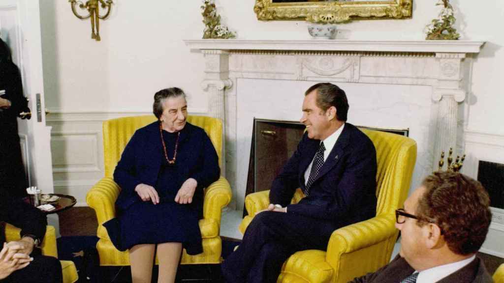 Nixon y Kissinger reunidos con la primera ministra de Israel Golda Meir el 1 de noviembre de 1973.