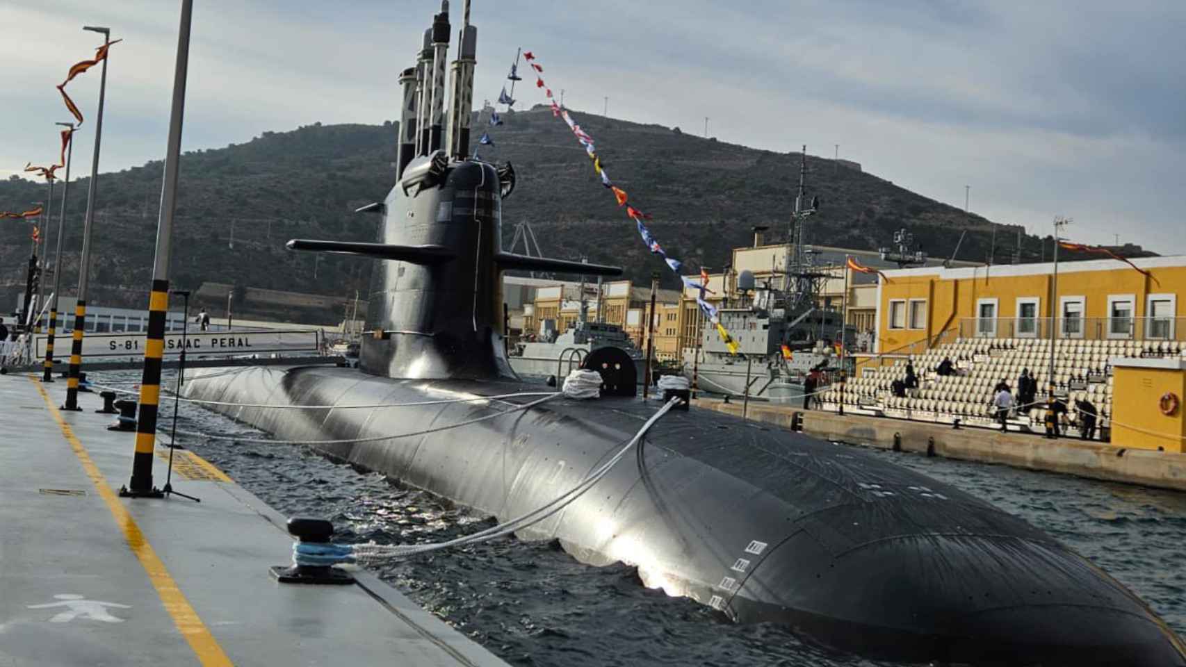 El submarino S-81 Isaac Peral en el Arsenal de Cartagena