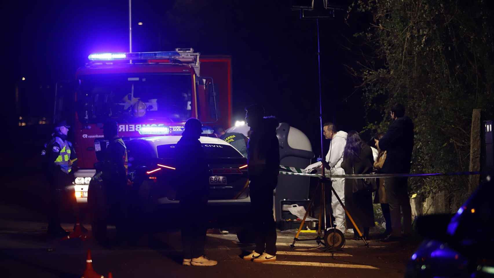 Varios cuerpos de seguridad en la zona donde fue hallado el cuerpo.