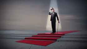 Caballero anónimo sobre una alfombra roja, en una imagen de Shutterstock.