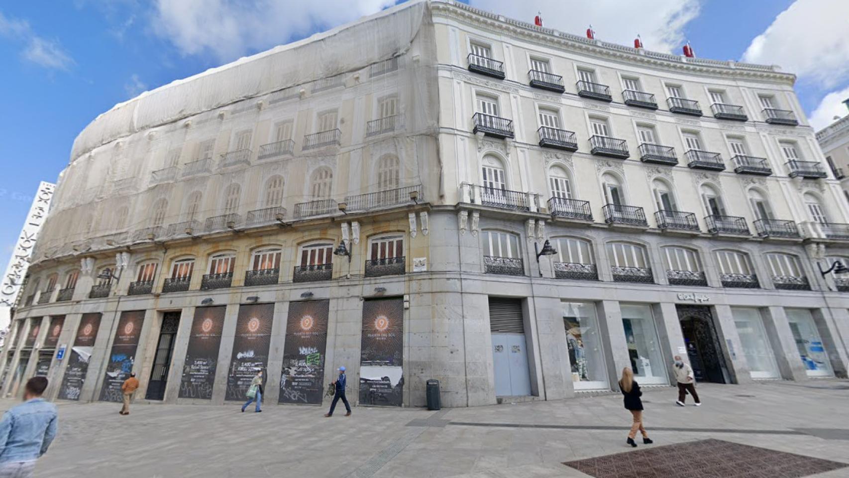 El Corte Ingl s marca el paso en la Puerta del Sol de Madrid tras