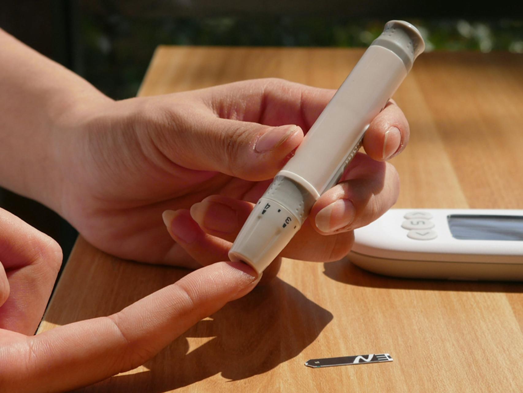 Un láser, la alternativa a los pinchazos para los enfermos de diabetes