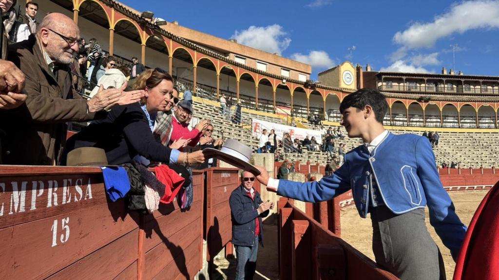 Éxito solidario en la clase práctica de la Escuela Taurina de Toledo en favor del Banco de Alimentos