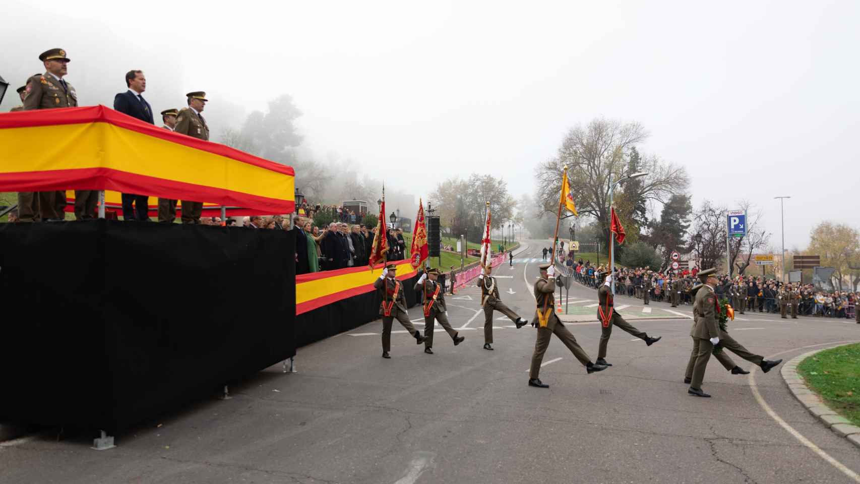 Acto de izado de la bandera de España en Toledo