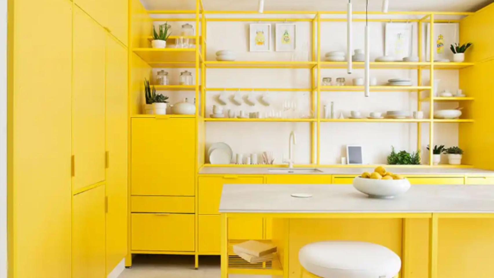 Todo al amarillo en el hogar.