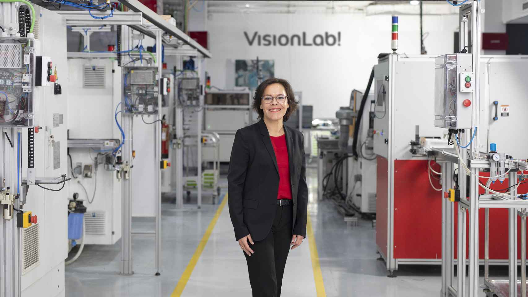 Anne Delmas, directora general de Visionlab 2022, el laboratorio de la compañía en Madrid.