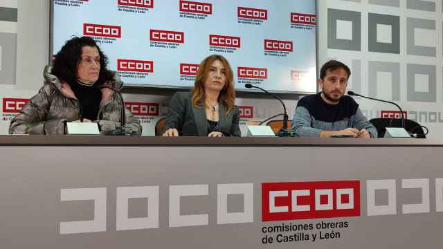Los responsables de la Federación de Sanidad de CCOO en Castilla y León, Marisa Fiz, Ana Rosa Hernando y Gonzalo Fermoso.