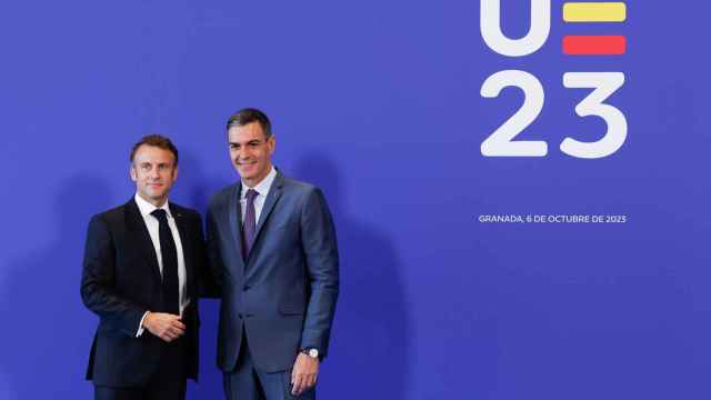 Emmanuel Macron y Pedro Sánchez, durante la cumbre informal de Granada en octubre