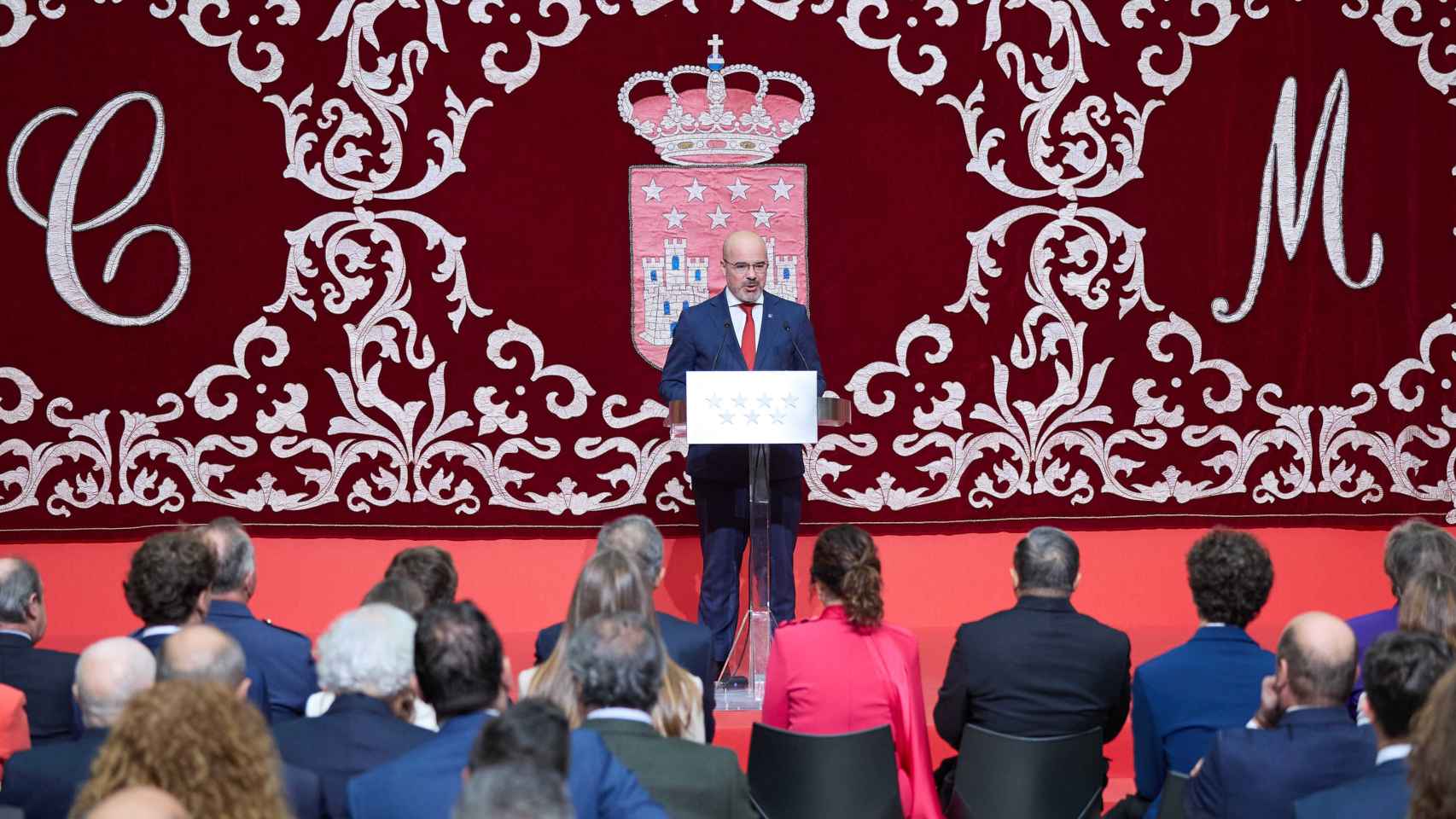 El delegado del Gobierno en la Comunidad de Madrid, Francisco Martín, interviene en los actos conmemorativos del 45º aniversario de la Constitución Española, en la Real Casa de Correos.