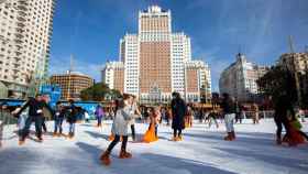Estos son los mejores lugares para patinar sobre hielo en Madrid.
