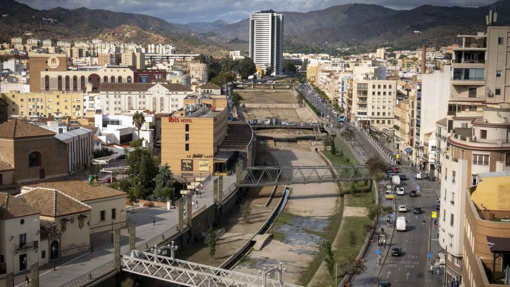 Imagen del cauce del río Guadalmedina de su Málaga.