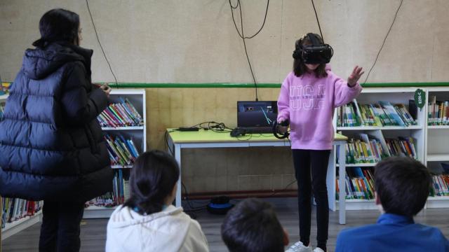 Estos son los colegios gallegos a los que la Fundación María José Jove llevará su museo virtual