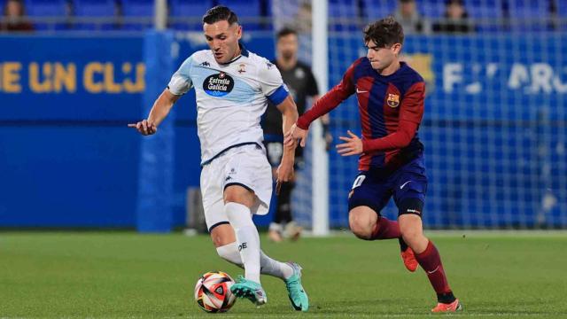 Lucas en un lance de juego en el partido ante el Barcelona B