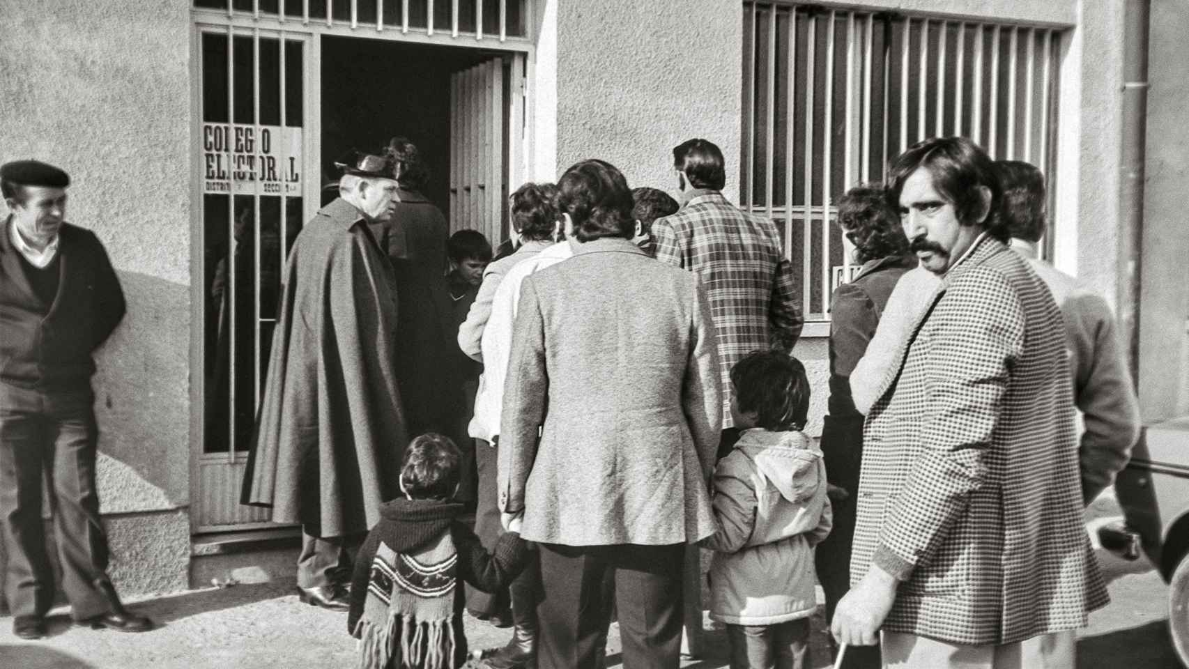 Imagen de un colegio electoral durante el referéndum de la Constitución de 1978 en Castilla y León.