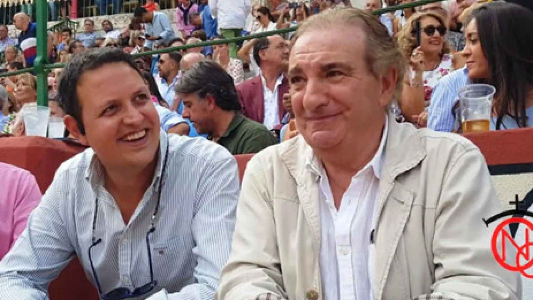 El empresario de Valladolid, Alberto García, y el ganadero Antonio Bañuelos el día de su debut en el coso del Paseo de Zorrilla