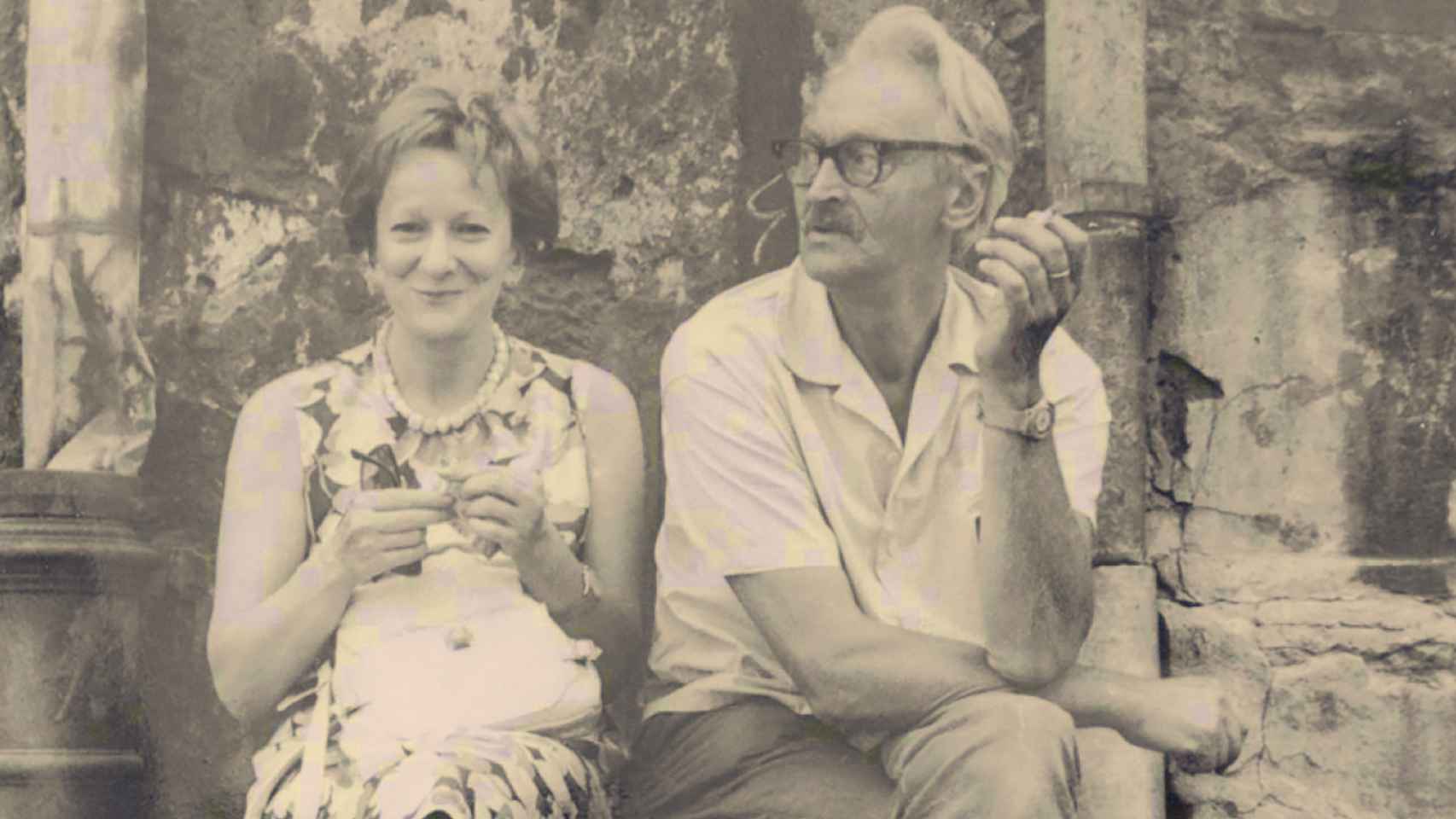 Wislawa Szymborska y Kornel Filipowicz en Cracovia, en 1972.