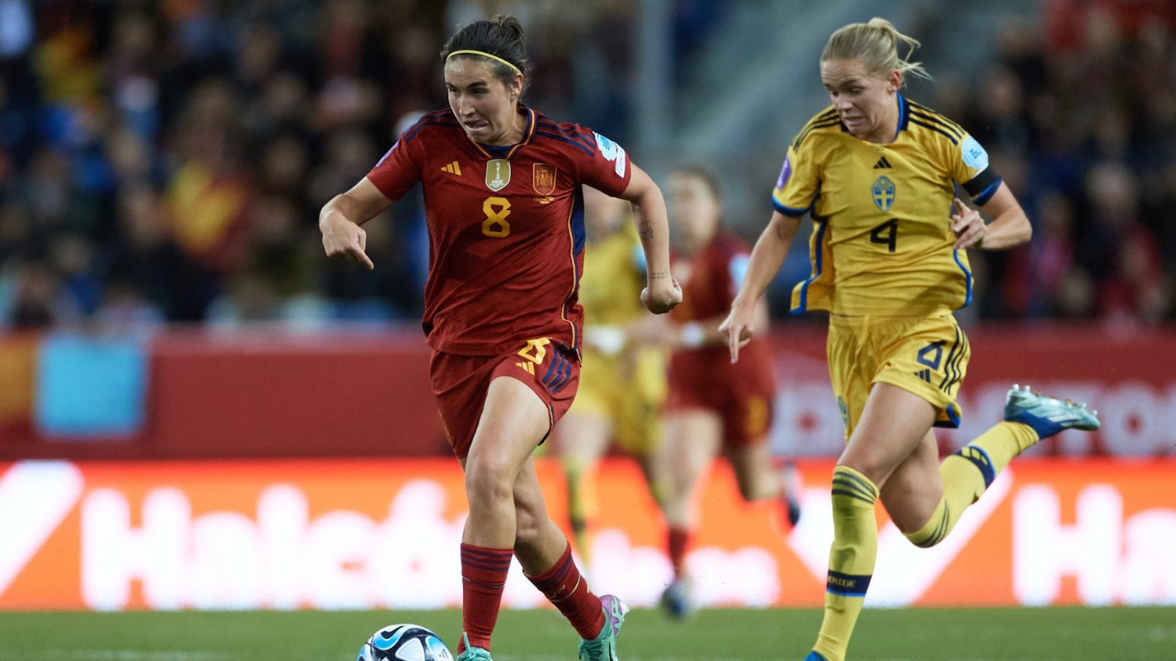 Mariona Caldentey durante el España vs. Suecia de La Rosaleda de Málaga