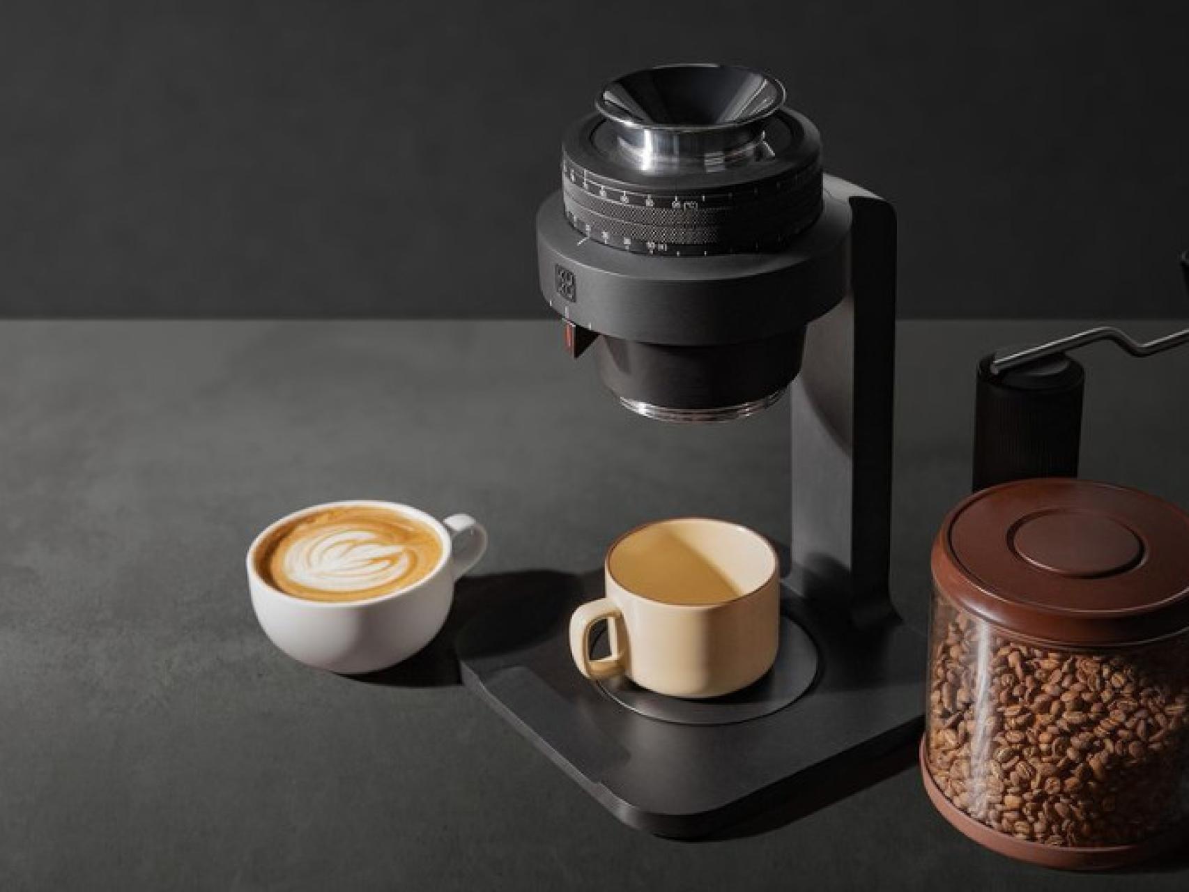 Cómo ahorrar 200 euros al año dejando las cápsulas de café: así es la  máquina revolucionaria que lo muele por ti