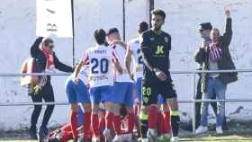 El Barbastro celebra su gol contra el Almería