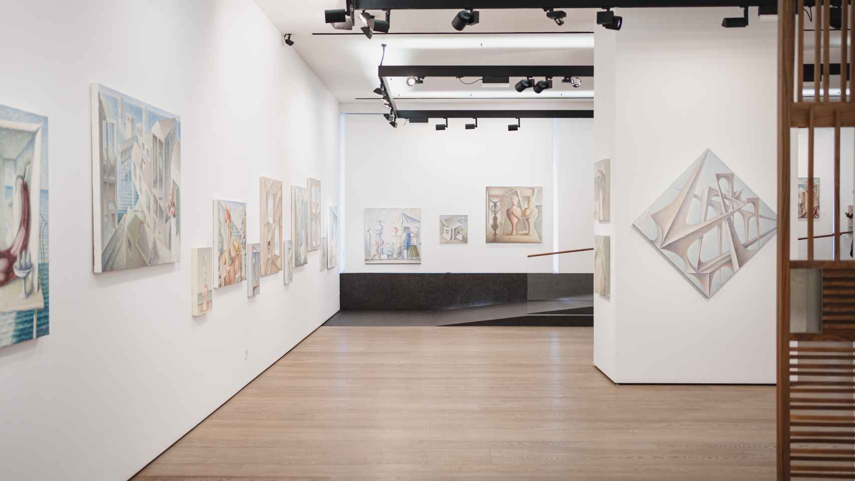 Vista de la exposición de Pérez Villalta en la galería Fernández-Braso