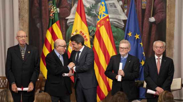 El president de la Generalitat, Carlos Mazón, preside la celebración del Día de la Constitución organizada por el Gobierno valenciano.