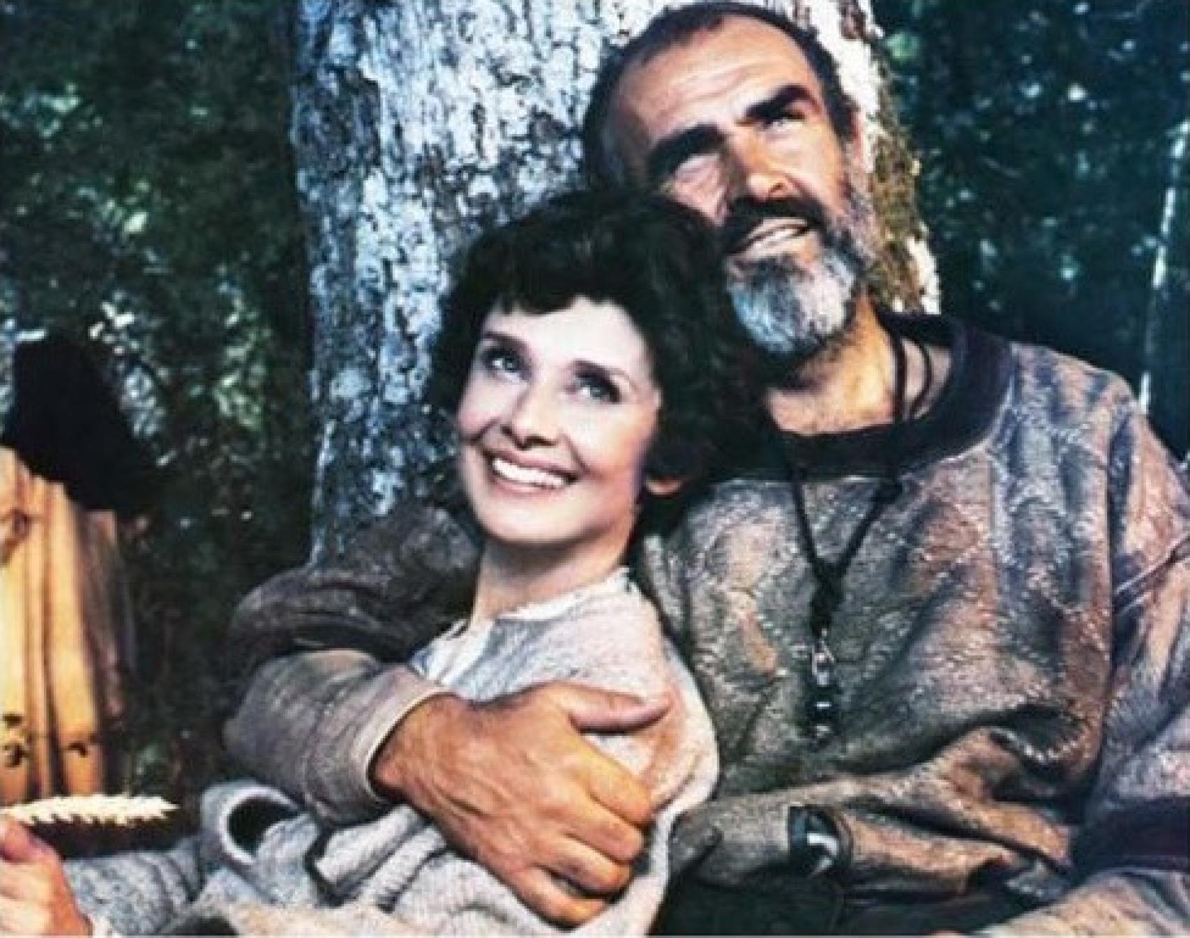 Sean Connery y Audrey Hepburn, en una foto publicitaria de la película