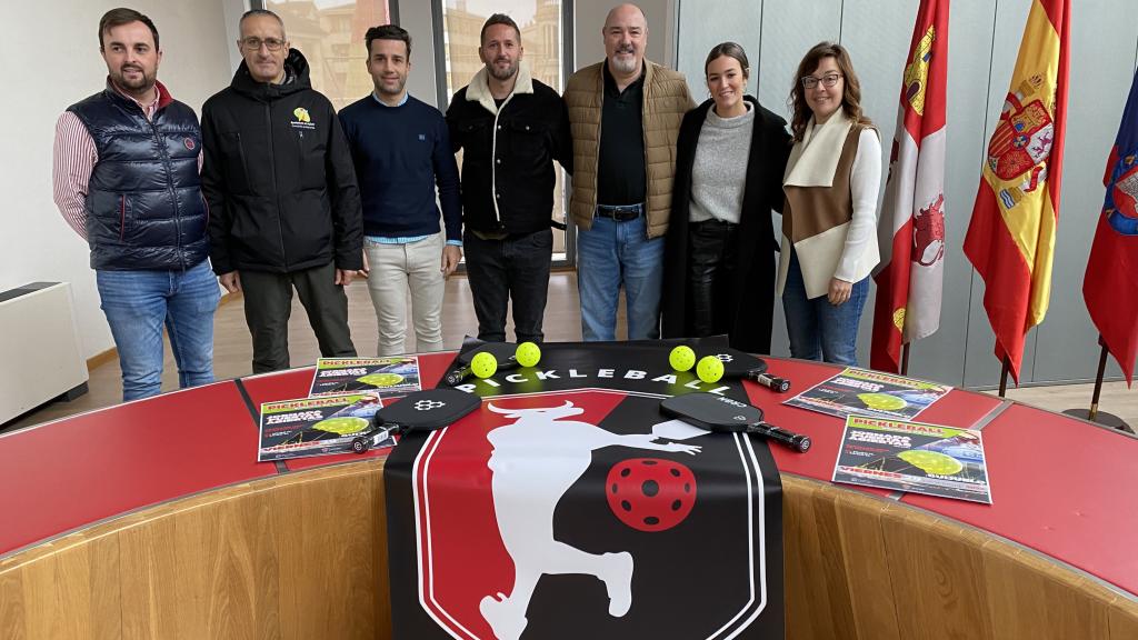 El Ayuntamiento de Guijuelo presenta la jornada de pickleball