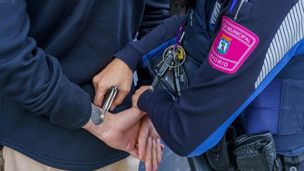 Foto de archivo de una detención de la Policía Municipal de Madrid.