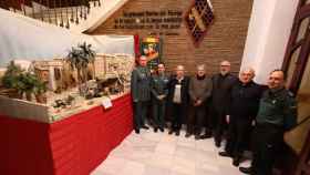 La Asociación de Belenistas de Alicante inaugura el Belén de la Guardia Civil.