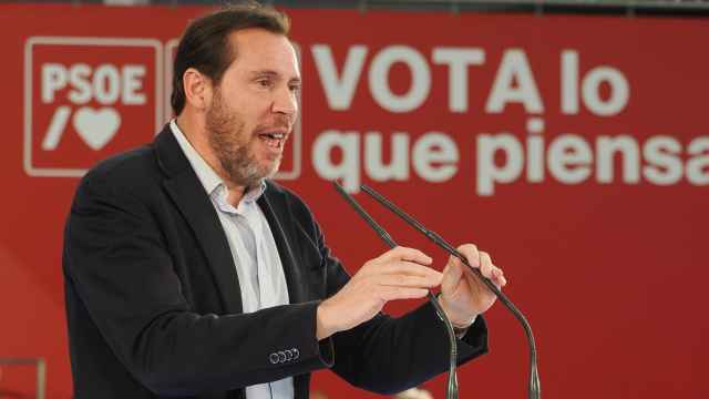 El ministro de Transportes y Movilidad Sostenible, Óscar Puente, en un acto de campaña de las elecciones del 28-M.