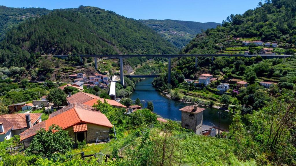 Vista general de Os Peares, Galicia.